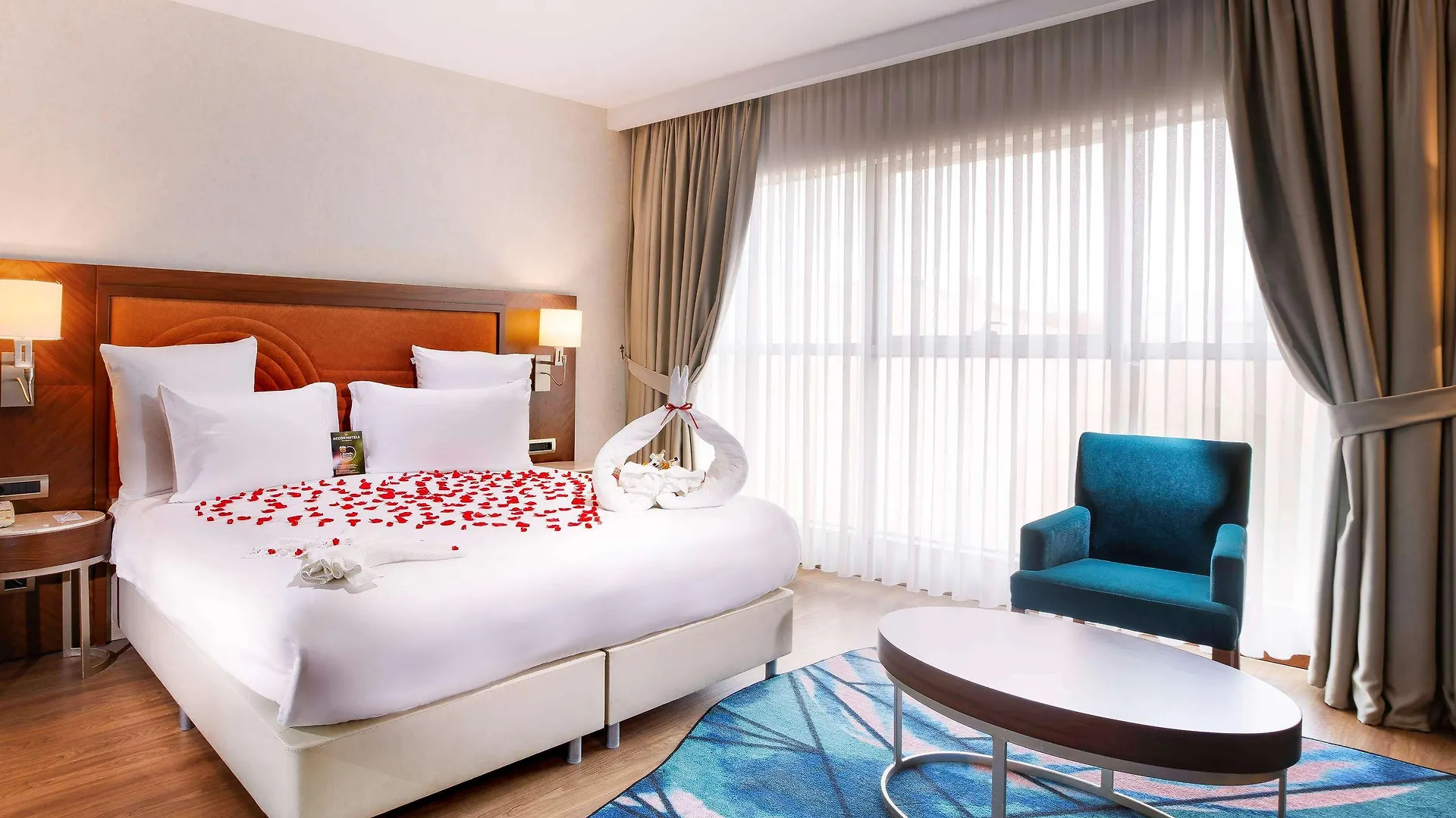 Mercure Istanbul Bakirkoy 4*,